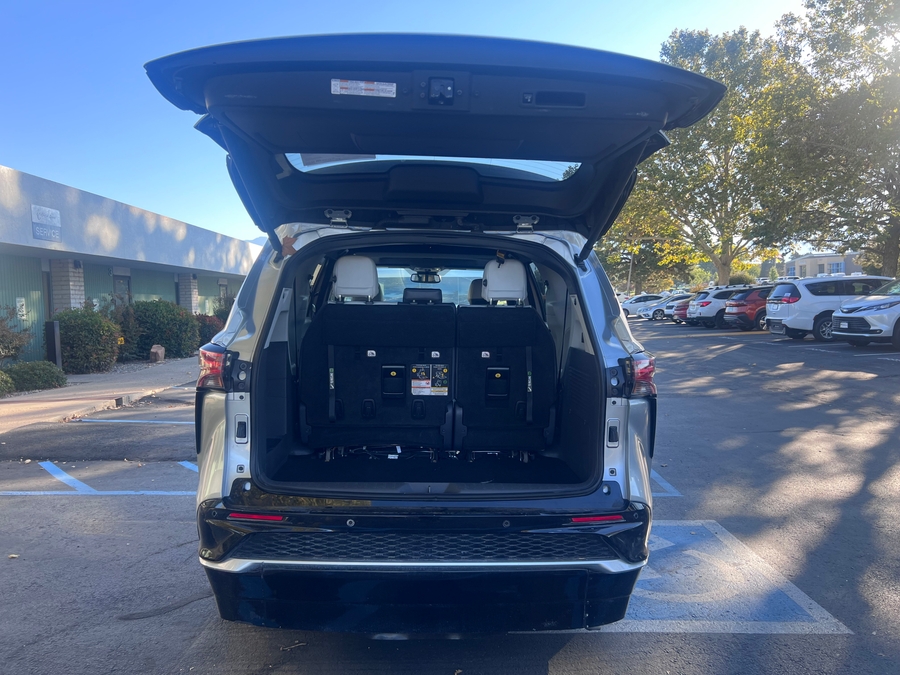 Used 2023 Toyota Sienna Hybrid XSE - VMI Side Entry In Floor Automatic Ramp