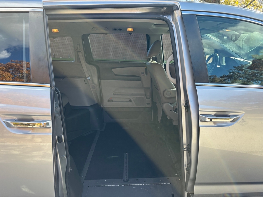Used 2016 Honda Odyssey EX-L - VMI Side Entry Entry In Floor Automatic Ramp