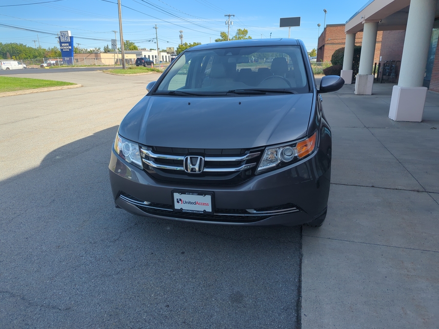 Used 2016 Honda Odyssey EX-L - BraunAbility Side Entry Fold Out Automatic Ramp
