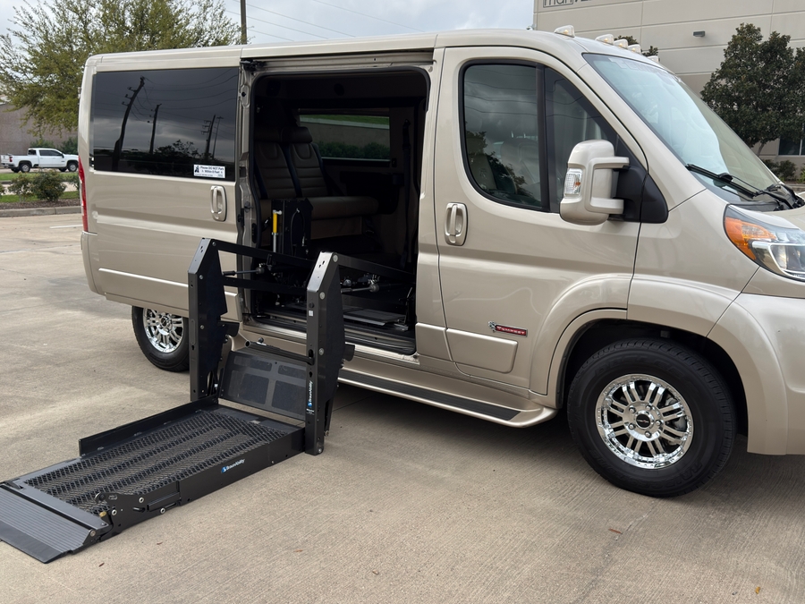 Used 2019 Ram ProMaster 1500 - TEM Side Entry Entry Lift Automatic Ramp
