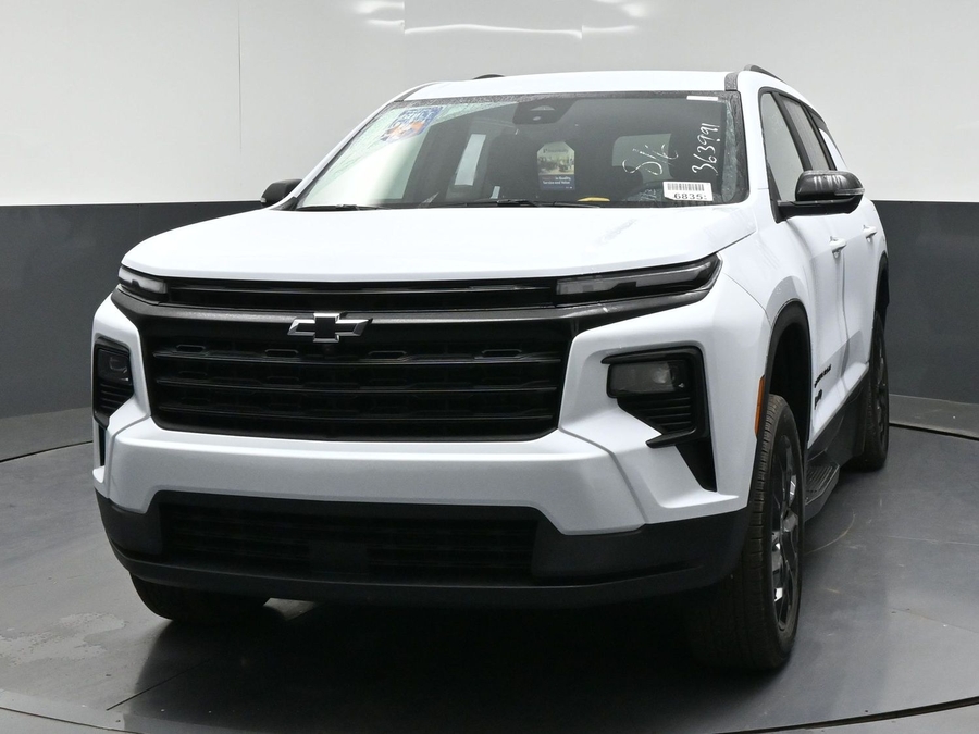 New 2026 Chevrolet Traverse 1LT Midnight - BraunAbility Side Entry In Floor Automatic Ramp
