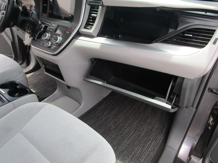 Used 2015 Toyota Sienna LE - FRE Rear Entry Entry Fold Out Manual Ramp