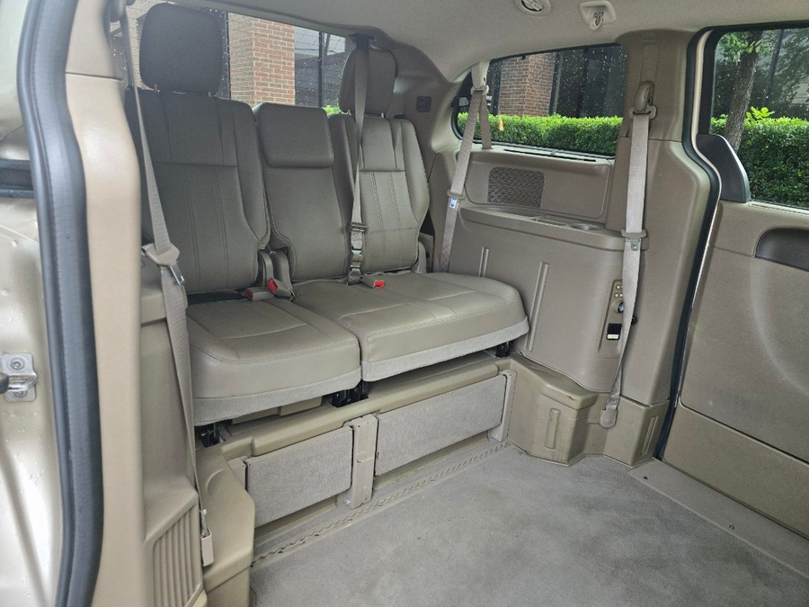 Used 2012 Chrysler Town and Country Touring L - BraunAbility Side Entry Fold Out Automatic Ramp