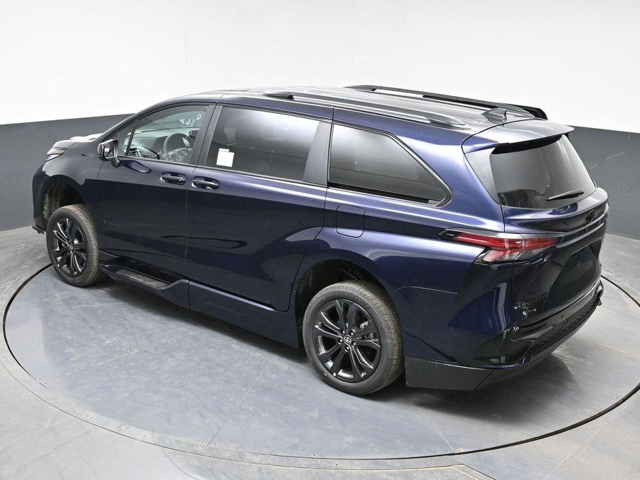 New 2026 Toyota Sienna Hybrid XSE Sport - BraunAbility Side Entry Entry Fold Out Automatic Ramp