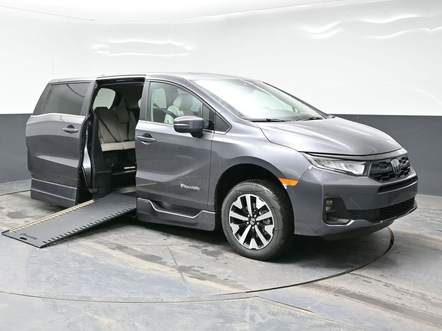 Grey Honda Odyssey with Side Entry Automatic In Floor ramp