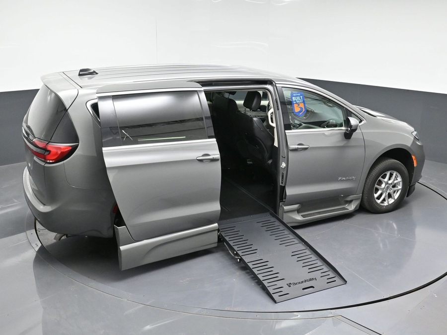 Used 2023 Chrysler Pacifica Touring L - BraunAbility Side Entry Fold Out Automatic Ramp