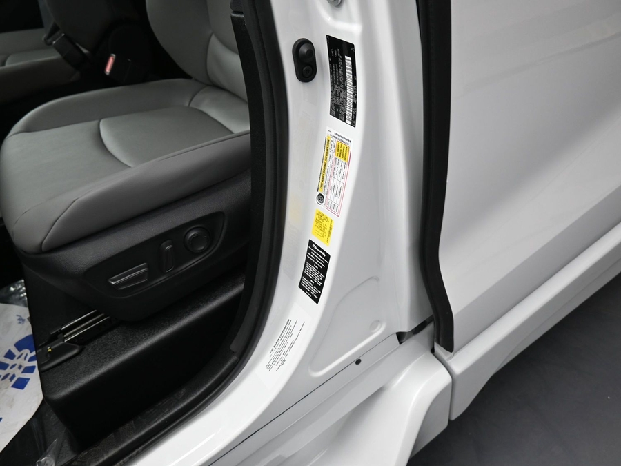 New 2026 Toyota Sienna Hybrid XLE Add - BraunAbility Side Entry Entry Fold Out Automatic Ramp