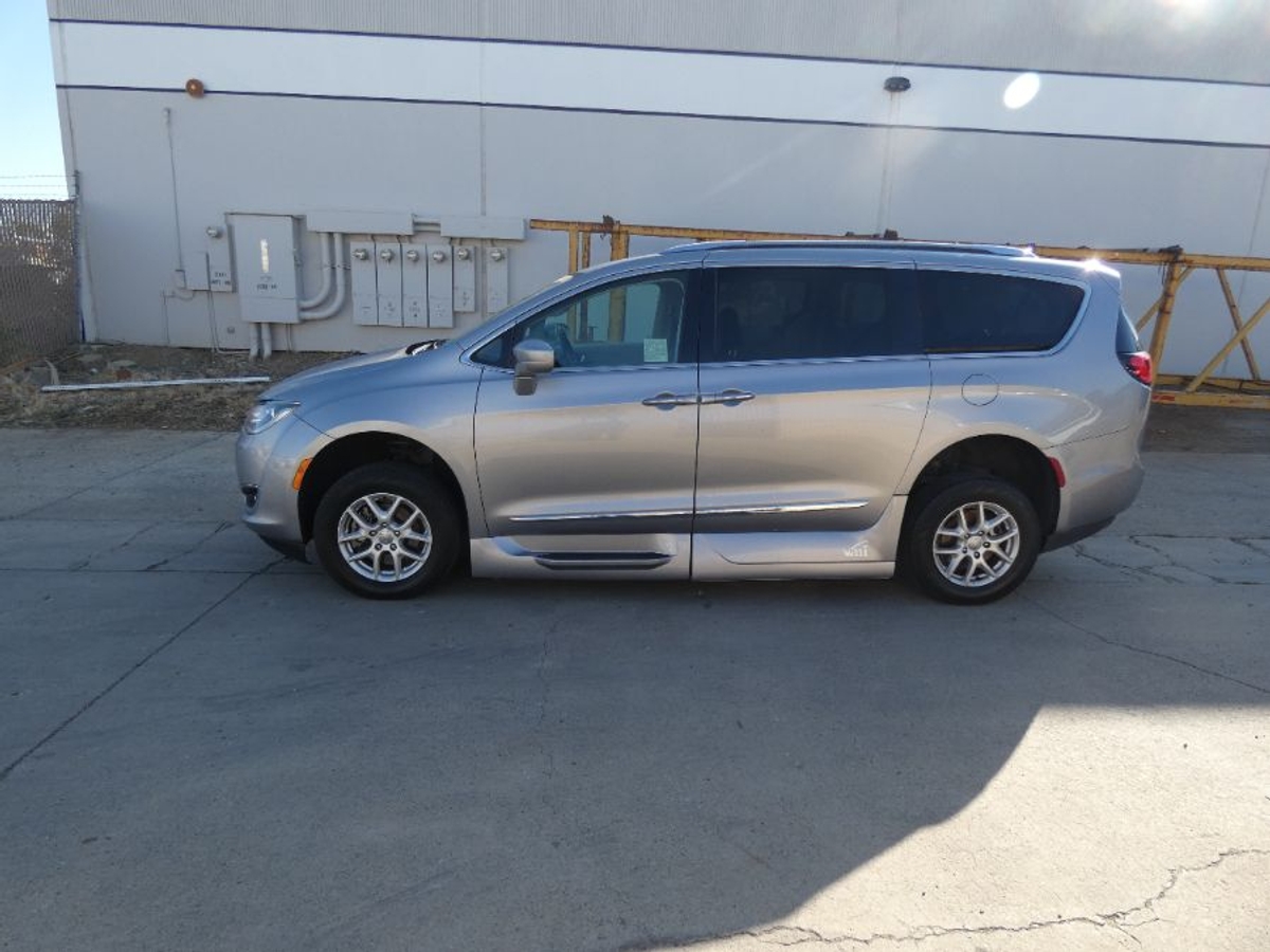 2020 CHRYSLER PACIFICA - Image 7