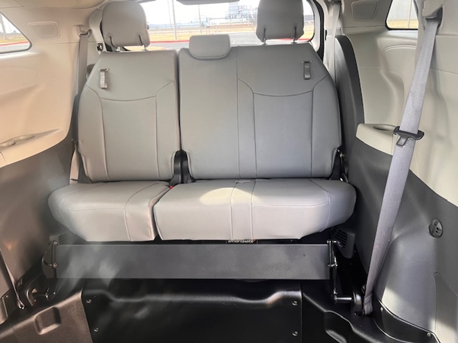 Used 2024 Toyota Sienna Hybrid XLE Plus - BraunAbility Side Entry Entry Fold Out Automatic Ramp