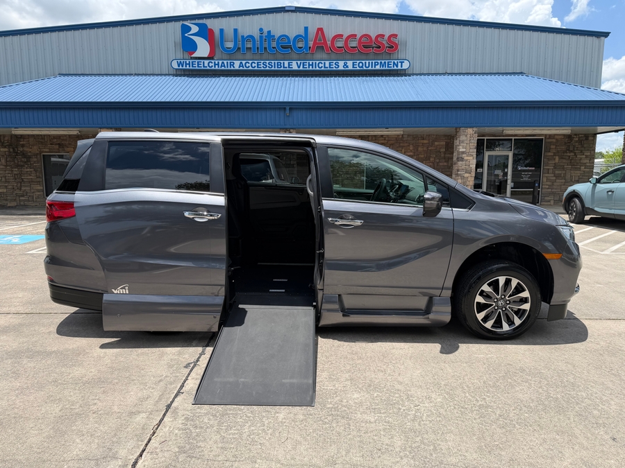 Used 2023 Honda Odyssey EX-L - VMI Side Entry In Floor Automatic Ramp
