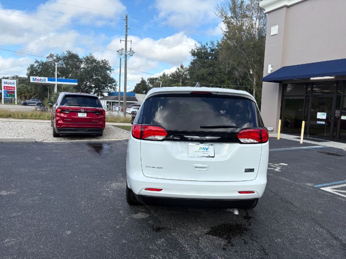 2022 CHRYSLER VOYAGER - Image 5