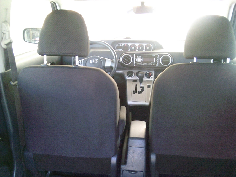 Used 2009 Scion xB Base - Freedom Rear Entry Fold Out Manual Ramp