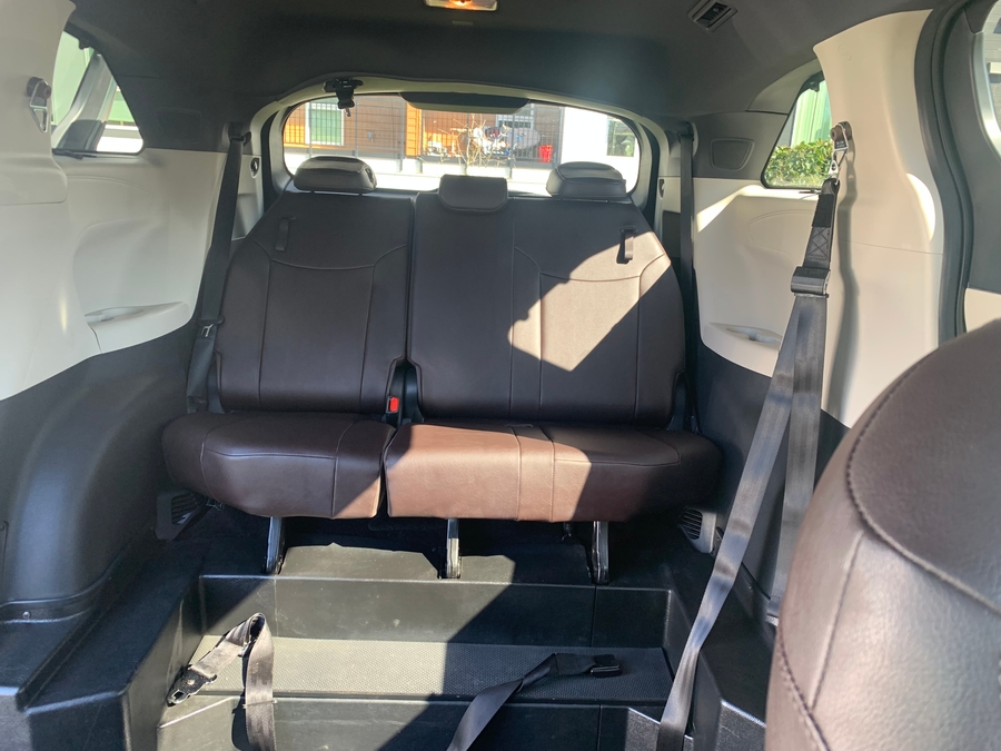 Used 2021 Toyota Sienna Hybrid Platinum - VMI Side Entry Entry In Floor Automatic Ramp