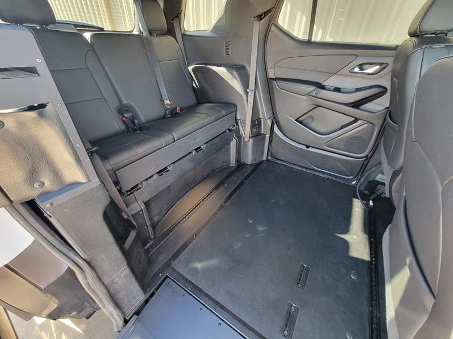 Used 2023 Chevrolet Traverse 2LT - BraunAbility Side Entry Entry In Floor Automatic Ramp