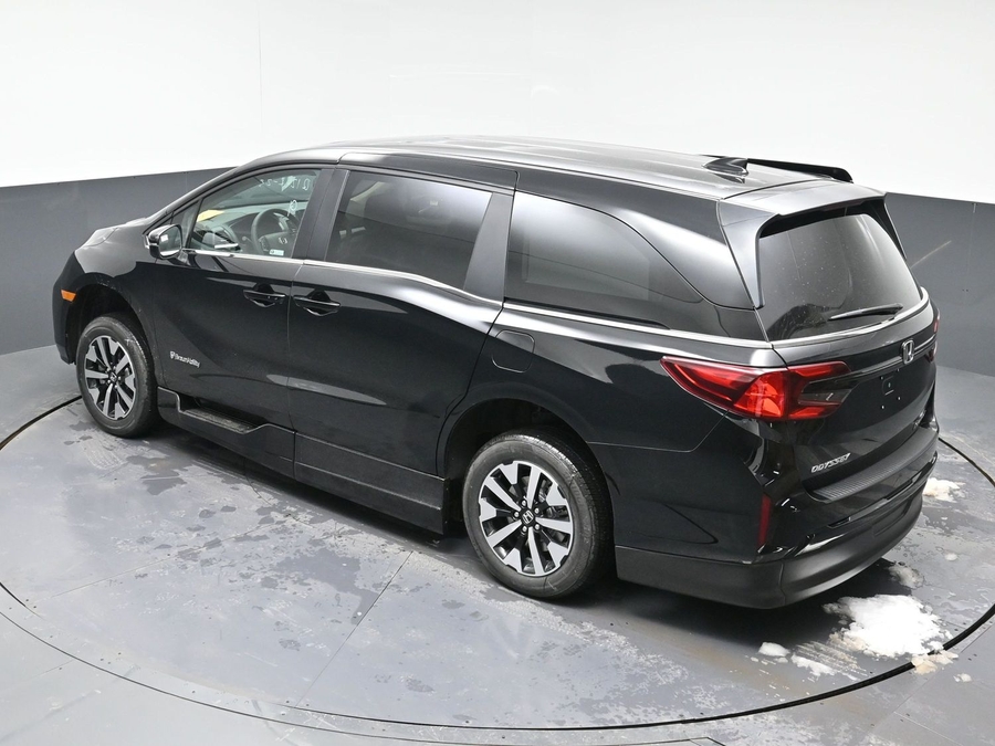 New 2026 Honda Odyssey EX-L - BraunAbility Side Entry Entry In Floor Automatic Ramp