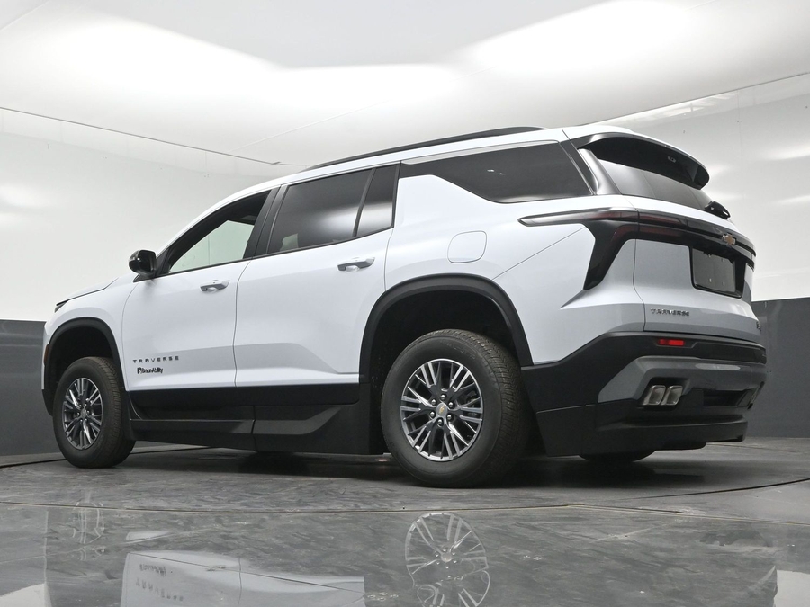 New 2026 Chevrolet Traverse 1LT - BraunAbility Side Entry In Floor Automatic Ramp