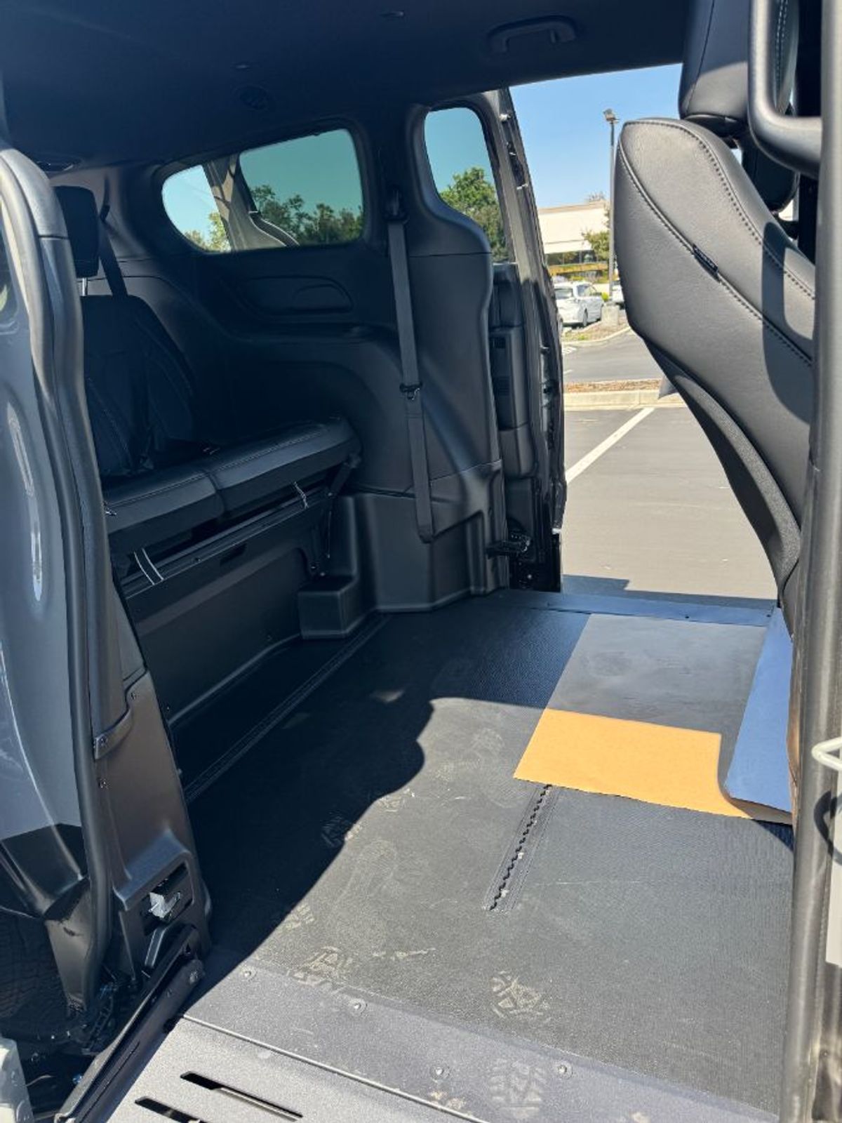 2025 CHRYSLER PACIFICA - Image 18