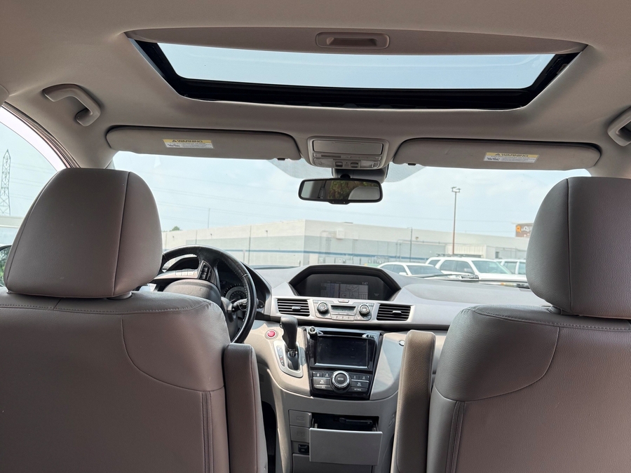 2016 Honda Odyssey 19