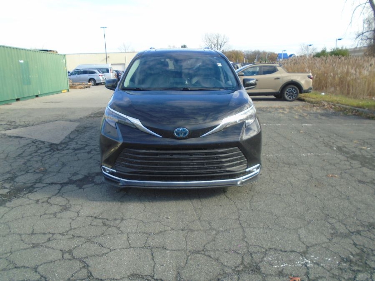 2024 TOYOTA SIENNA - Image 7
