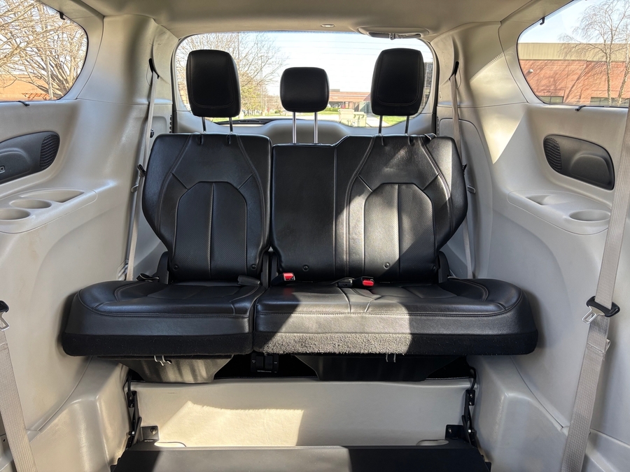 Used 2020 Chrysler Pacifica Touring L Plus - BraunAbility Side Entry Entry In Floor Automatic Ramp