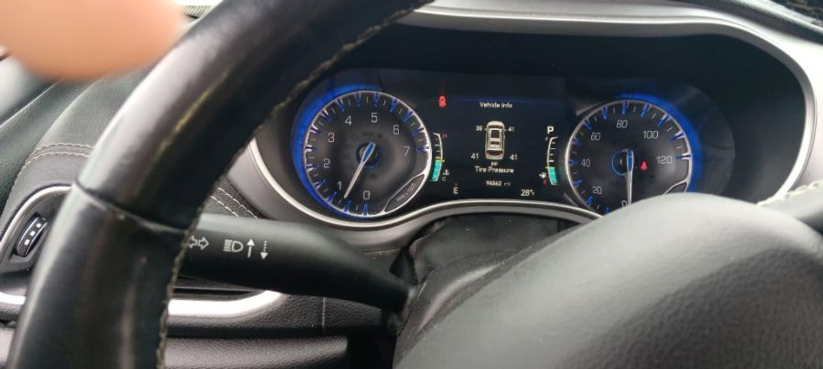 2021 CHRYSLER PACIFICA - Image 12