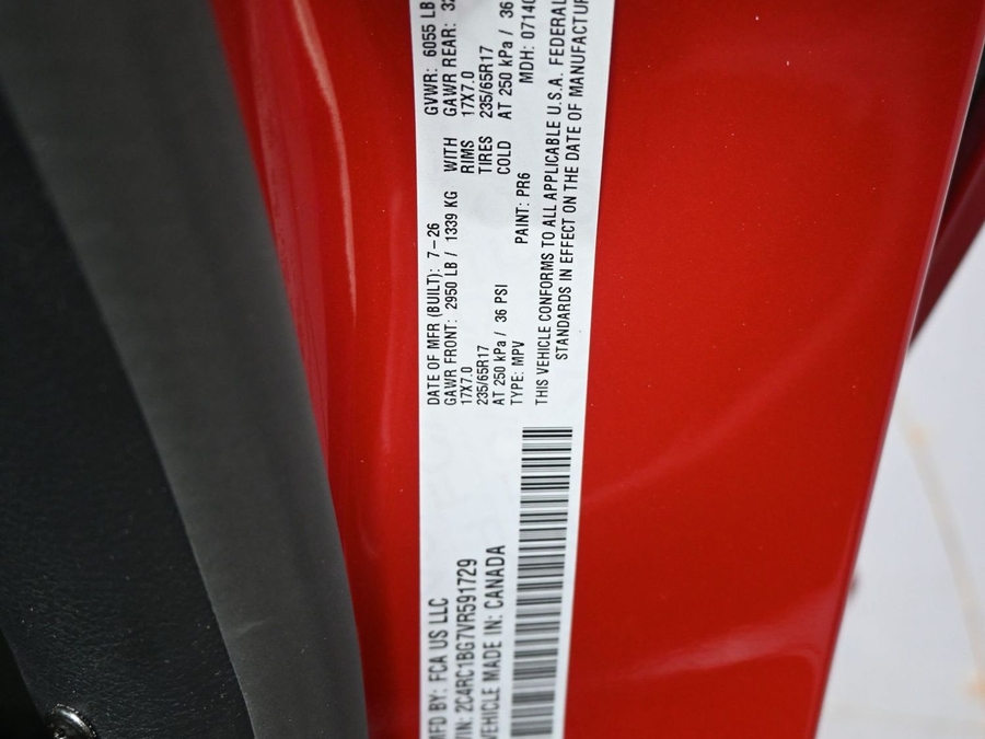 New 2027 Chrysler Pacifica Select Safety - BraunAbility Side Entry In Floor Automatic Ramp