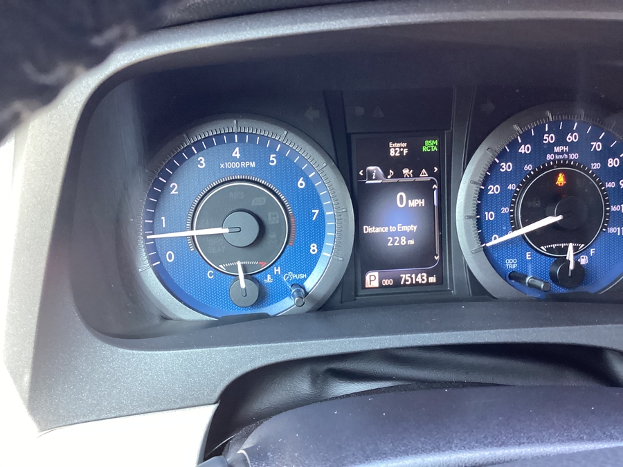 2020 Toyota Sienna XLE - Photo 19