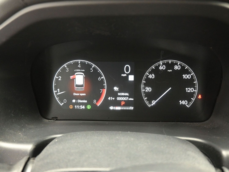 White Honda Odyssey image number 15