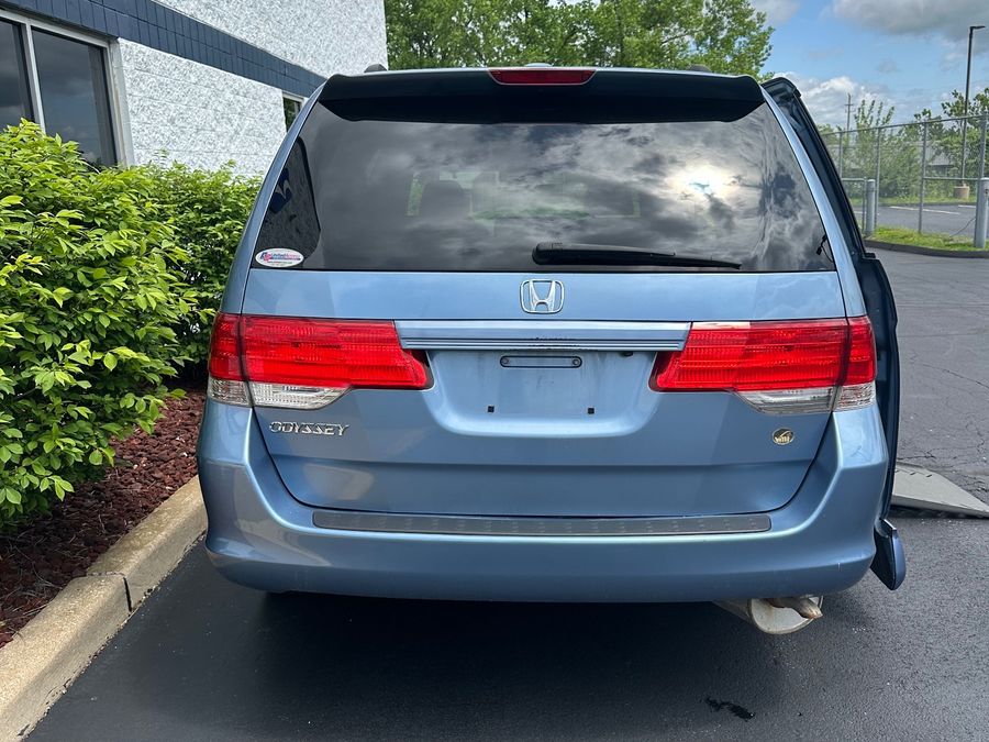 Used 2009 Honda Odyssey EX-L - VMI Side Entry Entry Fold Out Automatic Ramp