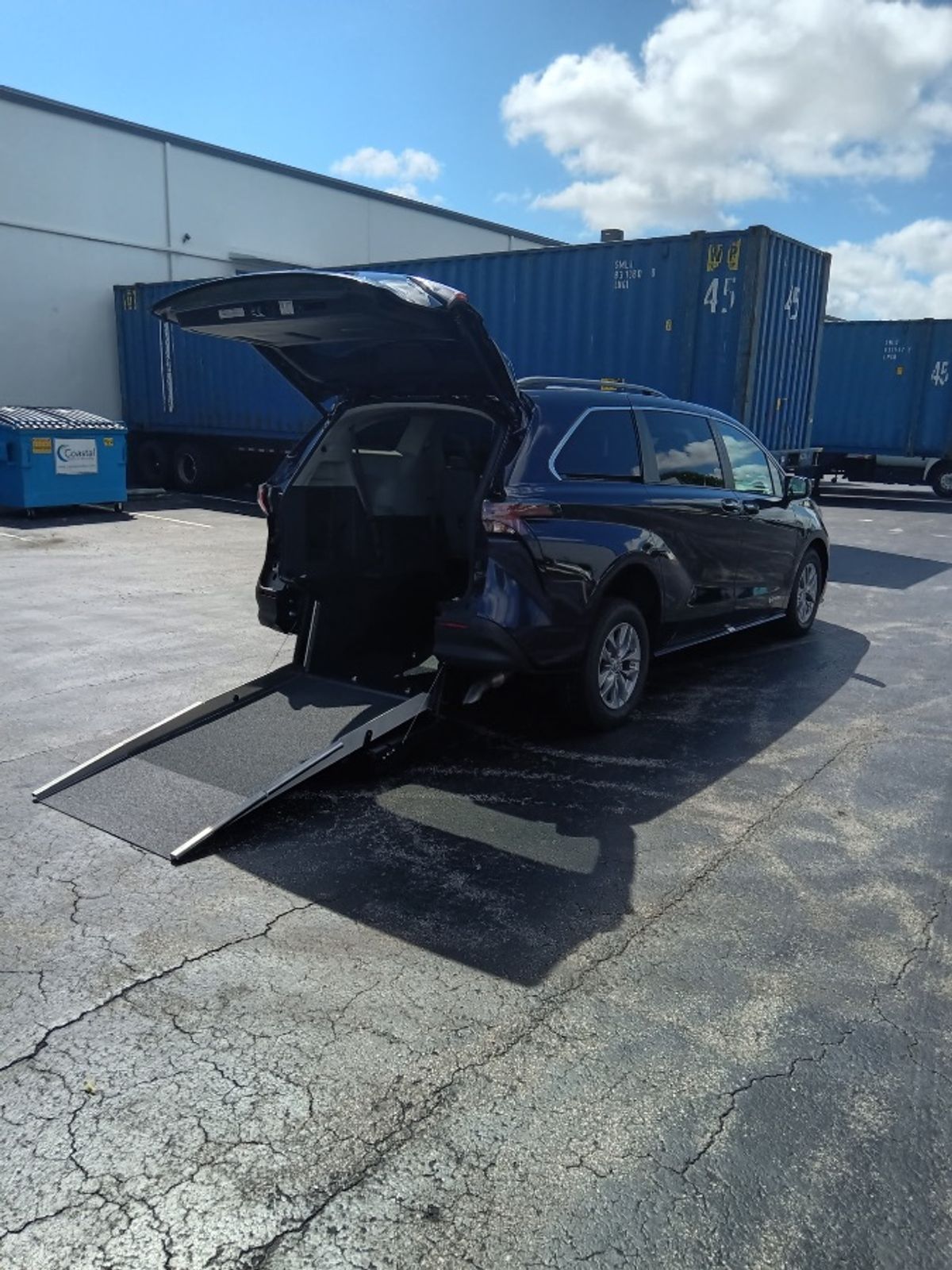 2024 TOYOTA SIENNA - Image 9