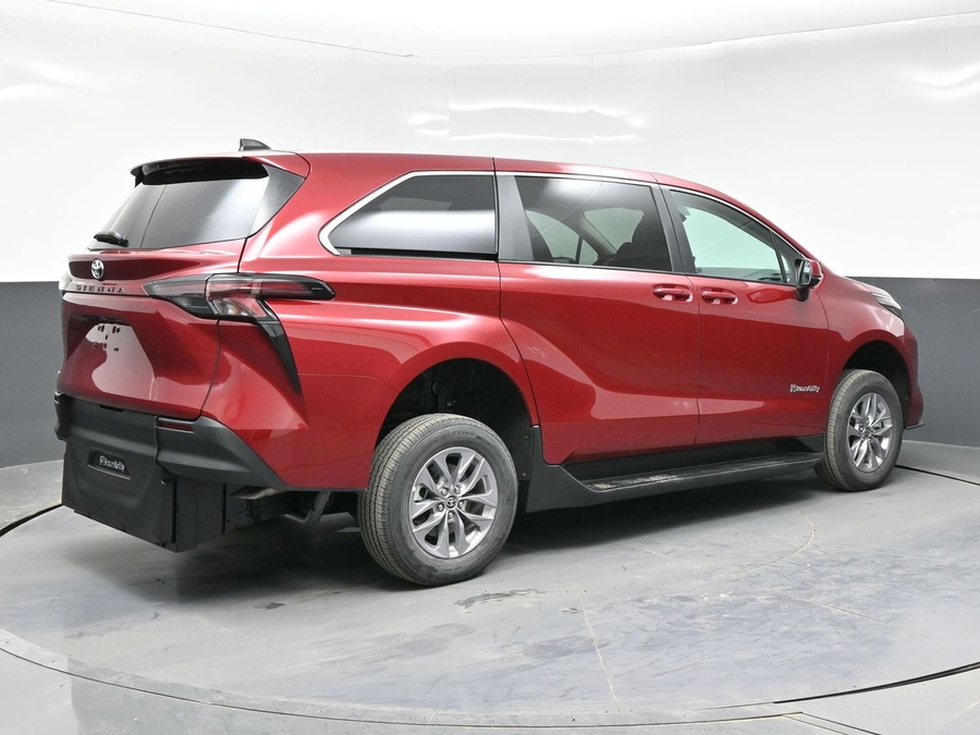 New 2026 Toyota Sienna Hybrid LE - BraunAbility Commercial Rear Entry Entry Fold Out Manual Ramp
