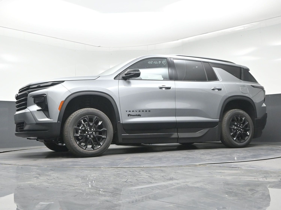 Grey Chevrolet Traverse image number 11