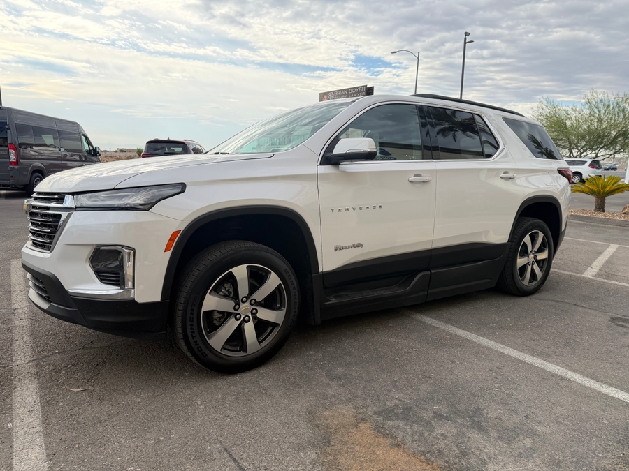 Used 2022 Chevrolet Traverse 3LT - BraunAbility Side Entry In Floor Automatic Ramp