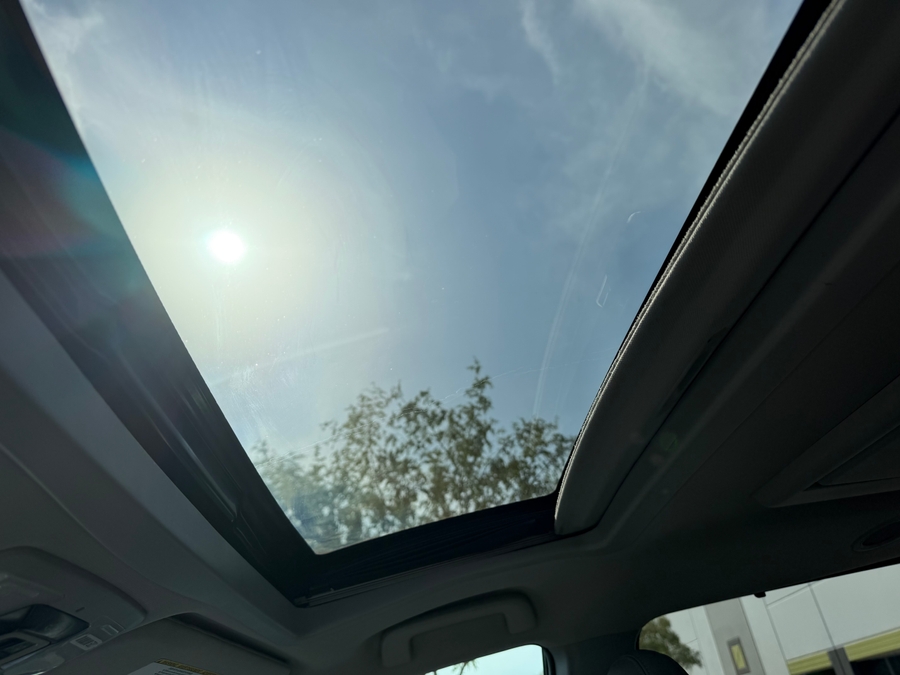Used 2018 Toyota Sienna Limited Premium - Freedom Rear Entry Fold Out Automatic Ramp