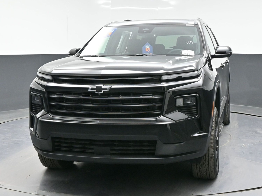 New 2025 Chevrolet Traverse 1LT Midnight - BraunAbility Side Entry Entry In Floor Automatic Ramp