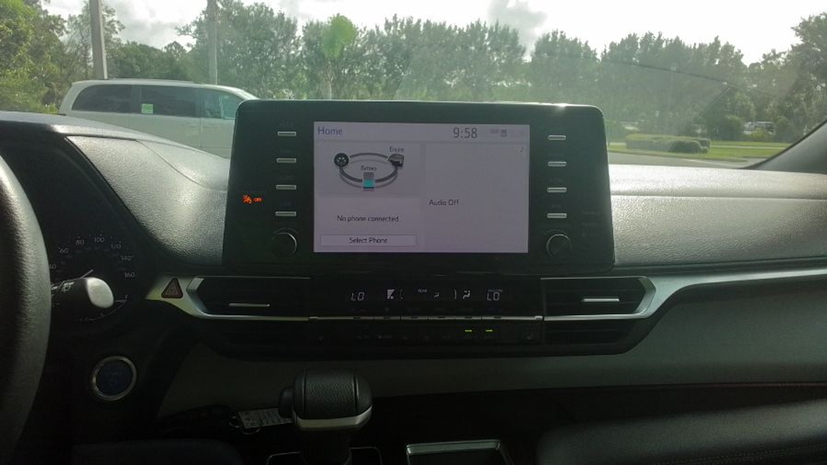 2024 TOYOTA SIENNA - Image 10