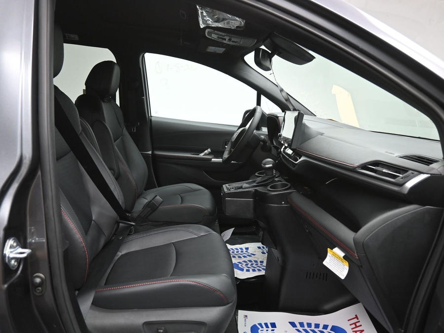 New 2025 Toyota Sienna Hybrid XSE Sport - BraunAbility Side Entry Entry In Floor Automatic Ramp