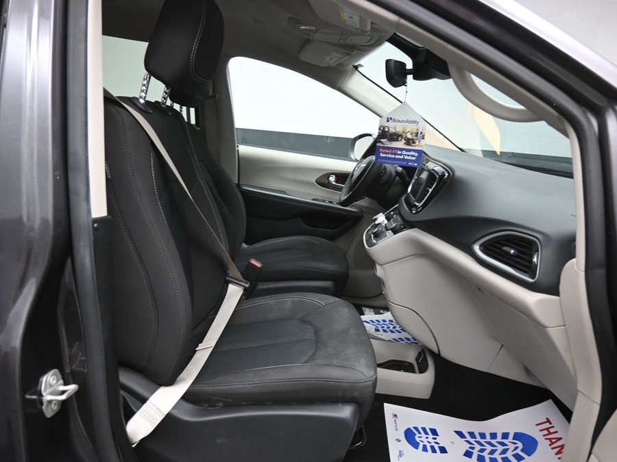 Used 2023 Chrysler Voyager LX - BraunAbility Side Entry Entry Fold Out Manual Ramp