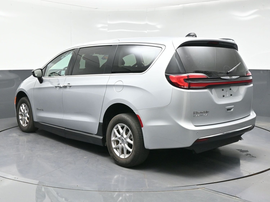 Used 2024 Chrysler Pacifica Touring L - BraunAbility Side Entry Fold Out Manual Ramp