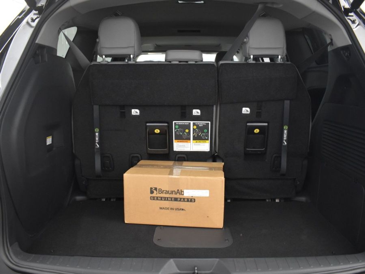 2025 TOYOTA SIENNA - Image 26