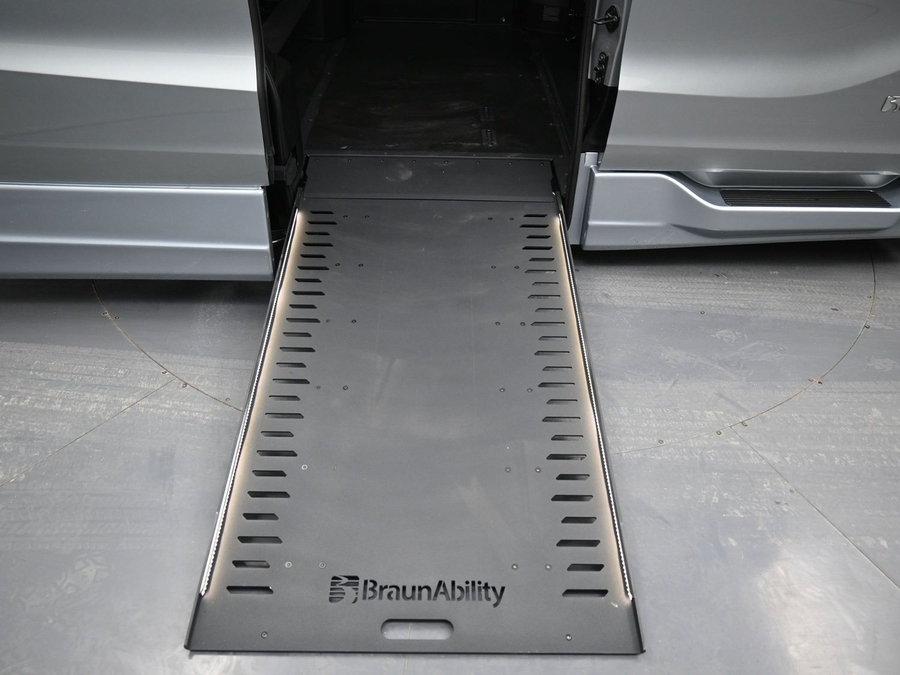 New 2026 Honda Odyssey EX-L - BraunAbility Side Entry Entry In Floor Automatic Ramp