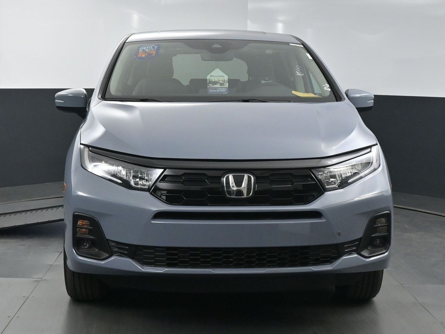 New 2025 Honda Odyssey Touring - BraunAbility Side Entry Entry In Floor Automatic Ramp