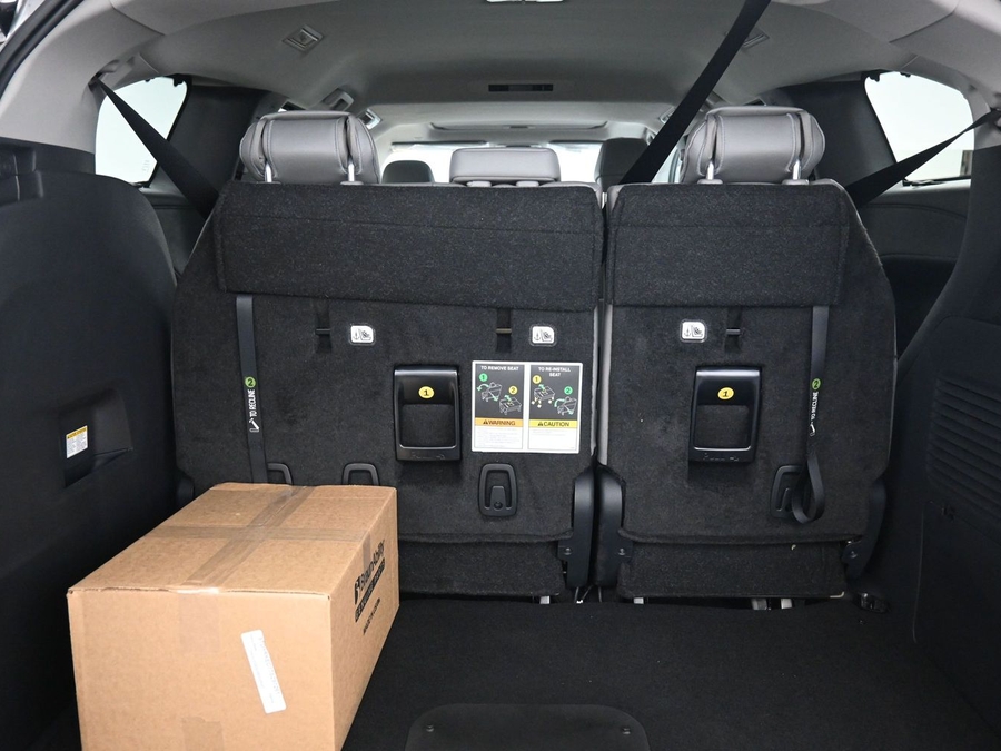 New 2026 Toyota Sienna Hybrid XLE Add - BraunAbility Side Entry Fold Out Automatic Ramp