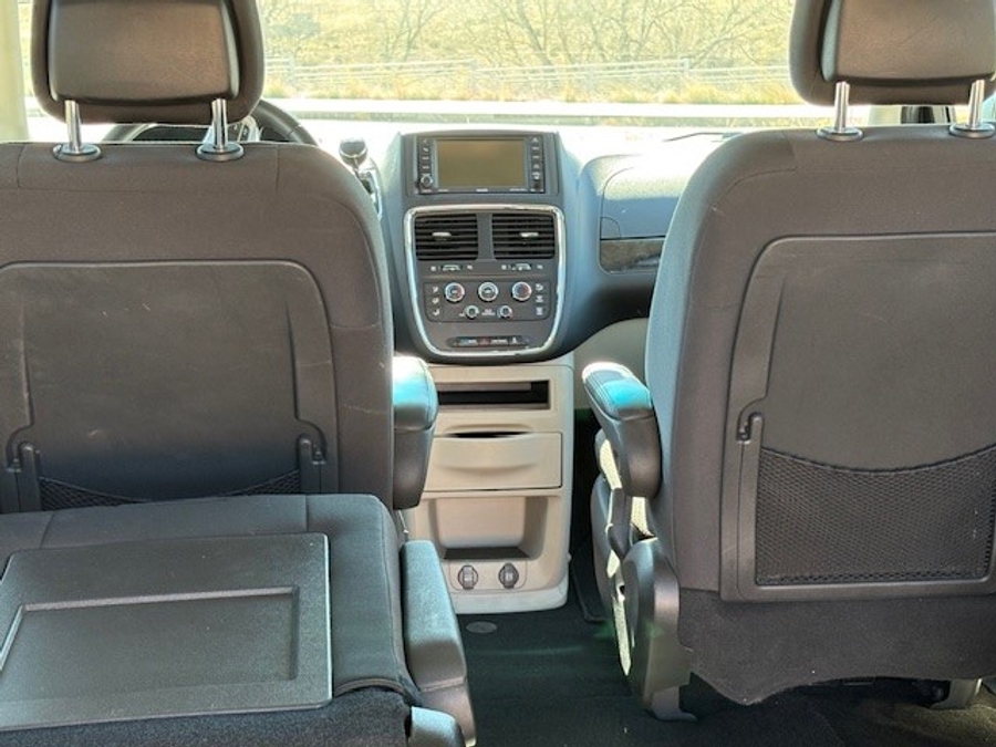 Used 2017 Dodge Grand Caravan SE - International Mobility Rear Entry Entry Fold Out Manual Ramp