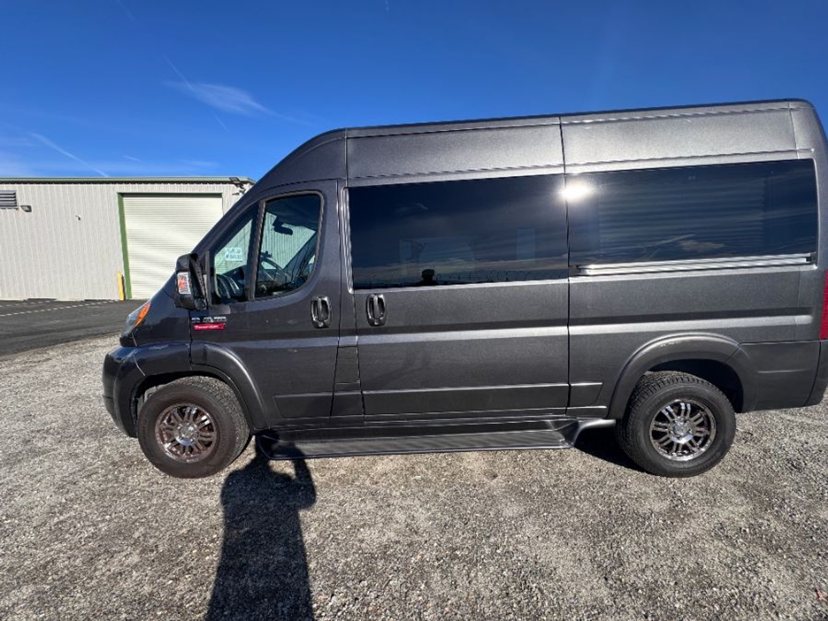 2017 RAM PROMASTER 1500 - Image 6