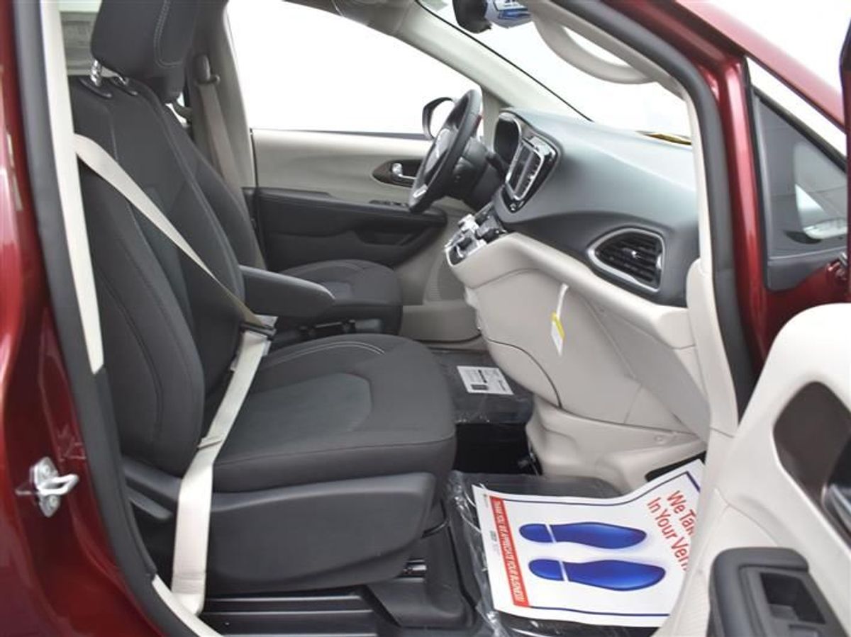 2023 CHRYSLER VOYAGER - Image 14