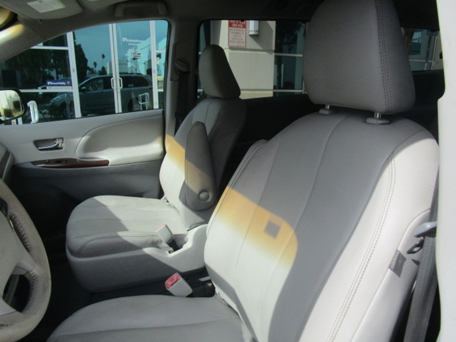 Used 2014 Toyota Sienna XLE - BraunAbility Side Entry Fold Out Automatic Ramp