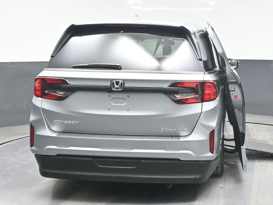 New 2026 Honda Odyssey EX-L - BraunAbility Side Entry Entry In Floor Automatic Ramp