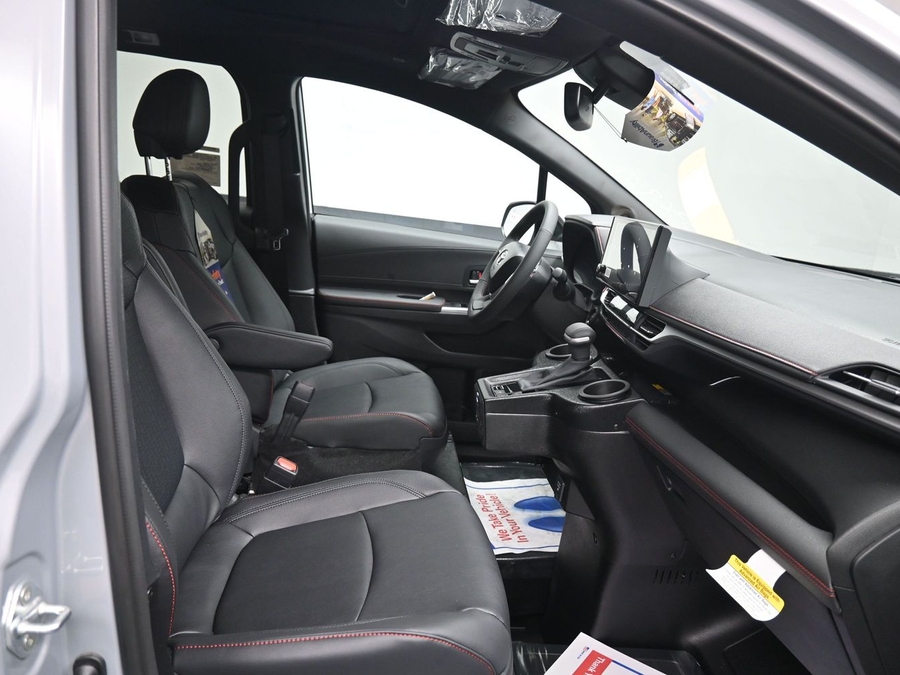 New 2026 Toyota Sienna Hybrid XSE Sport - BraunAbility Side Entry In Floor Automatic Ramp