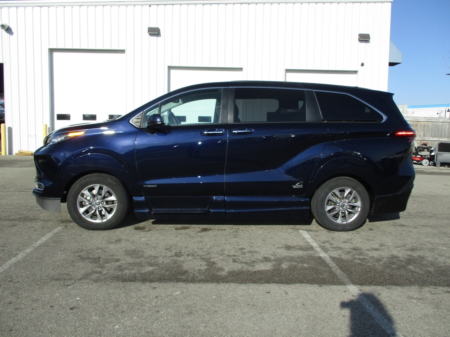 2021 TOYOTA SIENNA - Image 3